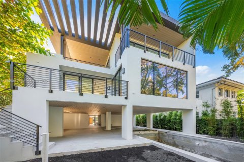 House in Miami, Florida 5 bedrooms № 1984622 - photo 14