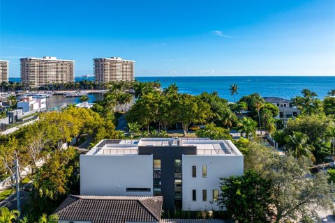 House in Miami, Florida 5 bedrooms № 1984622 - photo 22