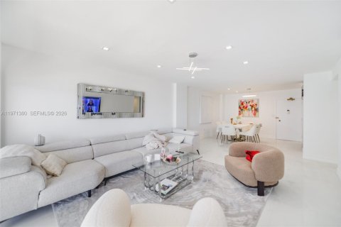 Купить кондоминиум в Халландейл-Бич, Флорида 2 спальни, 115.2м2, № 2032259 - фото 6