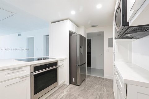 Снять в аренду кондоминиум в Майами-Бич, Флорида 1 спальня, 87.79м2, № 2030034 - фото 4