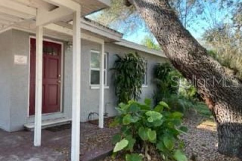 Casa en alquiler en Saint Petersburg, Florida, 3 dormitorios, 80.27 m2 № 2094681 - foto 2