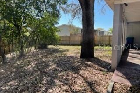 Casa en alquiler en Saint Petersburg, Florida, 3 dormitorios, 80.27 m2 № 2094681 - foto 3