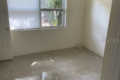 Casa en alquiler en Saint Petersburg, Florida, 3 dormitorios, 80.27 m2 № 2094681 - foto 8