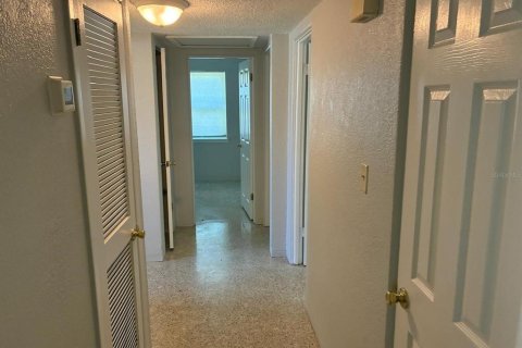 Casa en alquiler en Saint Petersburg, Florida, 3 dormitorios, 80.27 m2 № 2094681 - foto 5
