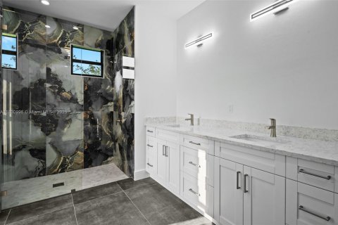 Casa en venta en Naples, Florida, 3 dormitorios № 2058830 - foto 24