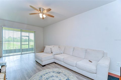 Touwnhouse à vendre à Riverview, Floride: 3 chambres, 142.7 m2 № 1626174 - photo 12