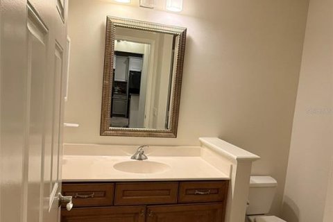 Condo in Lakewood Ranch, Florida, 2 bedrooms  № 2362673 - photo 23