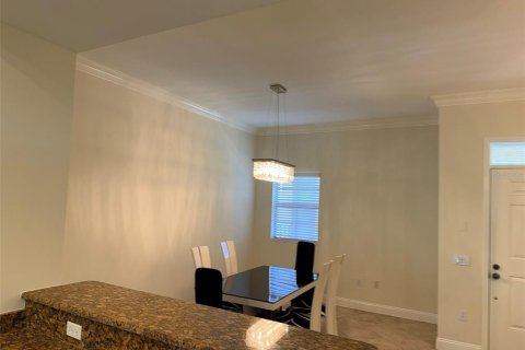 Condo in Lakewood Ranch, Florida, 2 bedrooms  № 2362673 - photo 15