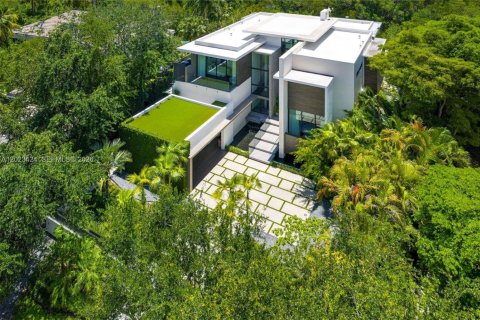 Купить виллу или дом в Корал-Гейблс, Флорида 5 спален, 588.81м2, № 2078101 - фото 13