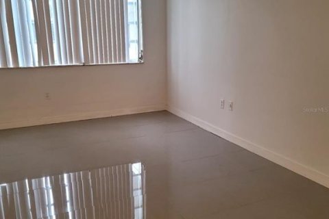 Condo in Miami, Florida, 1 bedroom  № 1916690 - photo 9