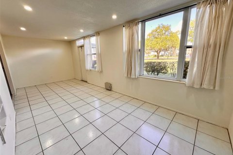 Copropriété à louer à Clearwater, Floride: 2 chambres, 130.06 m2 № 2117589 - photo 12