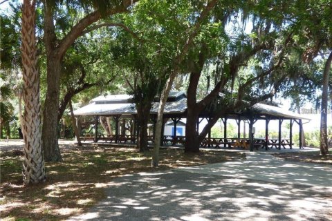 Terreno en venta en Punta Gorda, Florida № 2164052 - foto 10