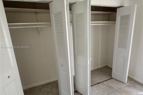 Купить кондоминиум в Уэст-Палм-Бич, Флорида 1 спальня, 51.84м2, № 1989770 - фото 5