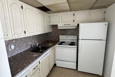 Купить кондоминиум в Уэст-Палм-Бич, Флорида 1 спальня, 51.84м2, № 1989770 - фото 15