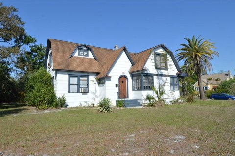 Propiedad comercial en venta en Saint Petersburg, Florida, 7 dormitorios, 227.15 m2 № 2091927 - foto 5