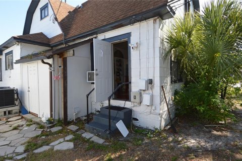 Propiedad comercial en venta en Saint Petersburg, Florida, 7 dormitorios, 227.15 m2 № 2091927 - foto 27