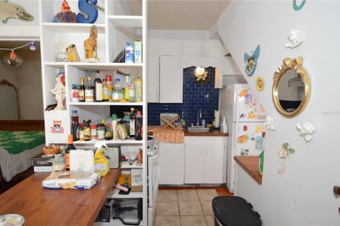 Propiedad comercial en venta en Saint Petersburg, Florida, 7 dormitorios, 227.15 m2 № 2091927 - foto 28