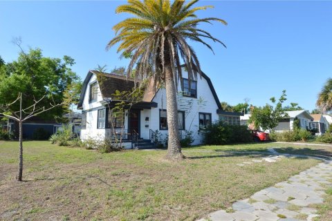 Propiedad comercial en venta en Saint Petersburg, Florida, 7 dormitorios, 227.15 m2 № 2091927 - foto 3