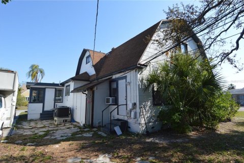 Propiedad comercial en venta en Saint Petersburg, Florida, 7 dormitorios, 227.15 m2 № 2091927 - foto 7