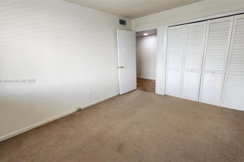 Condo in Fort Lauderdale, Florida, 2 bedrooms  № 1712710 - photo 28