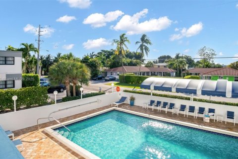 Condo in Fort Lauderdale, Florida, 2 bedrooms  № 1712710 - photo 5