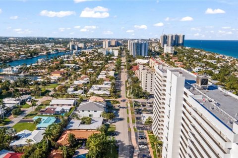 Condo in Fort Lauderdale, Florida, 2 bedrooms  № 1712710 - photo 3