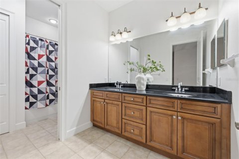 Touwnhouse à vendre à Tampa, Floride: 3 chambres, 218.78 m2 № 2147496 - photo 28