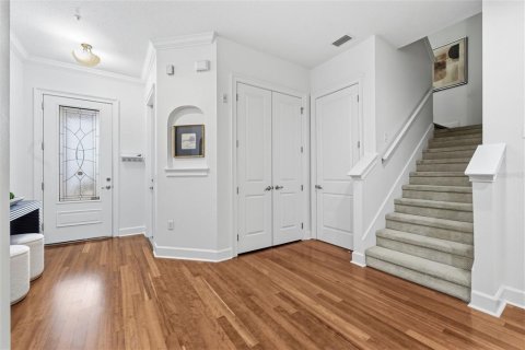 Touwnhouse à vendre à Tampa, Floride: 3 chambres, 218.78 m2 № 2147496 - photo 6