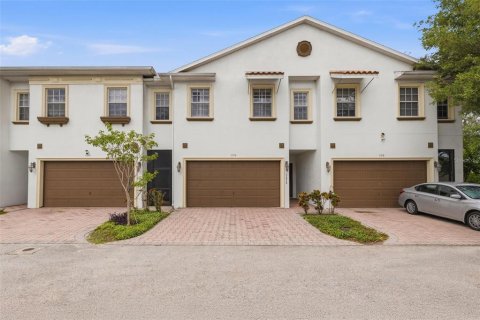 Touwnhouse à Tampa, Floride 3 chambres, 218.78 m2 № 2147496