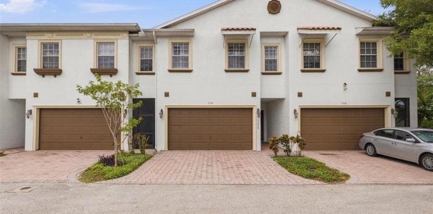 Touwnhouse à Tampa, Floride 3 chambres, 218.78 m2 № 2147496