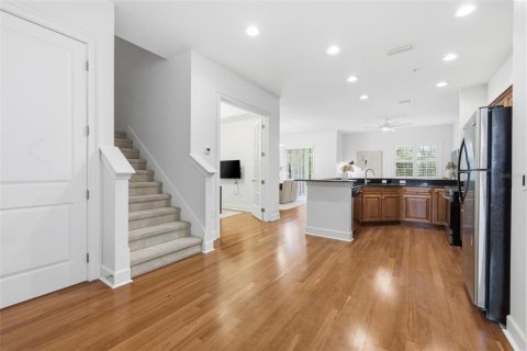 Touwnhouse à vendre à Tampa, Floride: 3 chambres, 218.78 m2 № 2147496 - photo 4