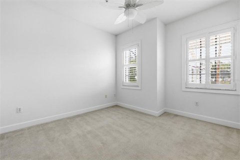 Touwnhouse à vendre à Tampa, Floride: 3 chambres, 218.78 m2 № 2147496 - photo 30