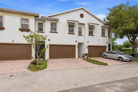 Touwnhouse à vendre à Tampa, Floride: 3 chambres, 218.78 m2 № 2147496 - photo 2
