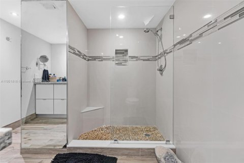 Condominio en venta en Pompano Beach, Florida, 2 dormitorios, 133.22 m2 № 2035312 - foto 23