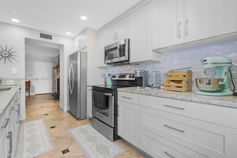 Condominio en venta en Pompano Beach, Florida, 2 dormitorios, 133.22 m2 № 2035312 - foto 7