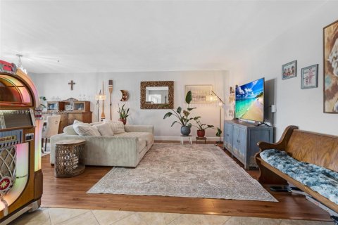 Condominio en venta en Pompano Beach, Florida, 2 dormitorios, 133.22 m2 № 2035312 - foto 24