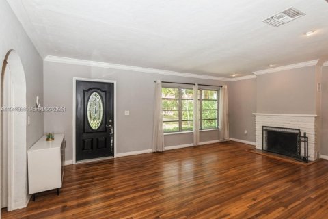 Casa en venta en Coral Gables, Florida, 2 dormitorios № 1977158 - foto 5