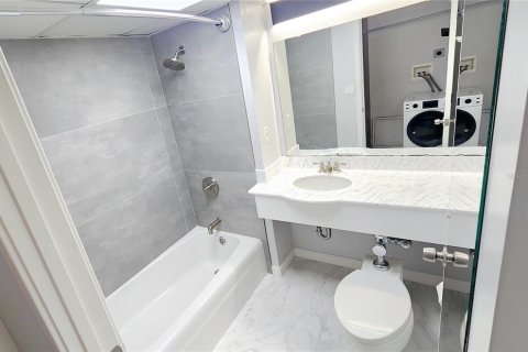 Condominio en alquiler en Orlando, Florida, 1 dormitorio, 59.92 m2 № 1904192 - foto 18