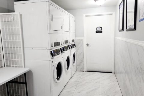 Condominio en alquiler en Orlando, Florida, 1 dormitorio, 59.92 m2 № 1904192 - foto 28