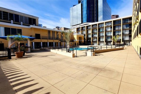Condominio en alquiler en Orlando, Florida, 1 dormitorio, 59.92 m2 № 1904192 - foto 21