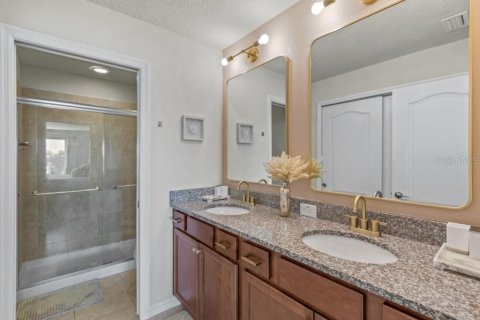 Adosado en venta en Kissimmee, Florida, 5 dormitorios, 210.24 m2 № 2215188 - foto 14