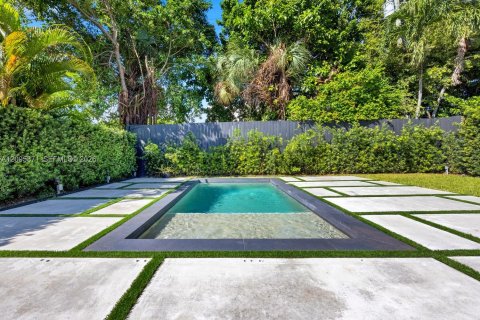 Villa ou maison à vendre à Miami, Floride: 3 chambres, 131.18 m2 № 2431281 - photo 21