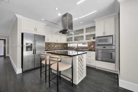 Villa ou maison à vendre à Miami, Floride: 3 chambres, 131.18 m2 № 2431281 - photo 3