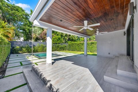 Villa ou maison à vendre à Miami, Floride: 3 chambres, 131.18 m2 № 2431281 - photo 18