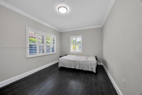 Villa ou maison à vendre à Miami, Floride: 3 chambres, 131.18 m2 № 2431281 - photo 15