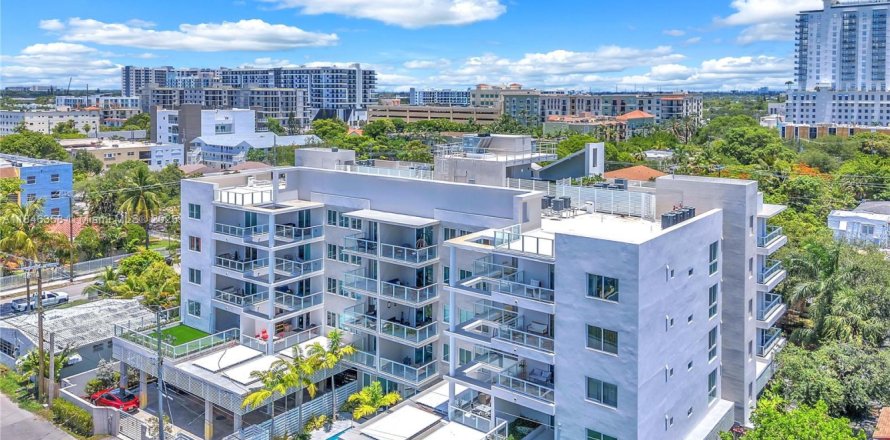 Condo in Hollywood, Florida, 3 bedrooms  № 1846236