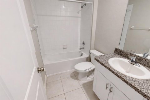 Casa en alquiler en Wimauma, Florida, 6 dormitorios, 308.99 m2 № 2116056 - foto 11