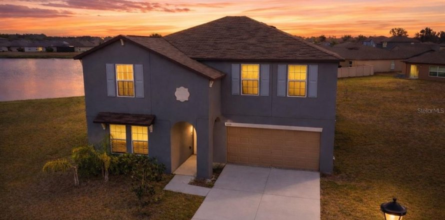 Casa en Wimauma, Florida 6 dormitorios, 308.99 m2 № 2116056
