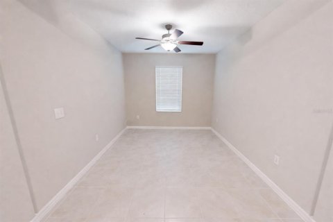 Casa en alquiler en Wimauma, Florida, 6 dormitorios, 308.99 m2 № 2116056 - foto 9