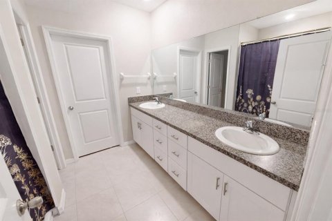 Casa en alquiler en Wimauma, Florida, 6 dormitorios, 308.99 m2 № 2116056 - foto 7